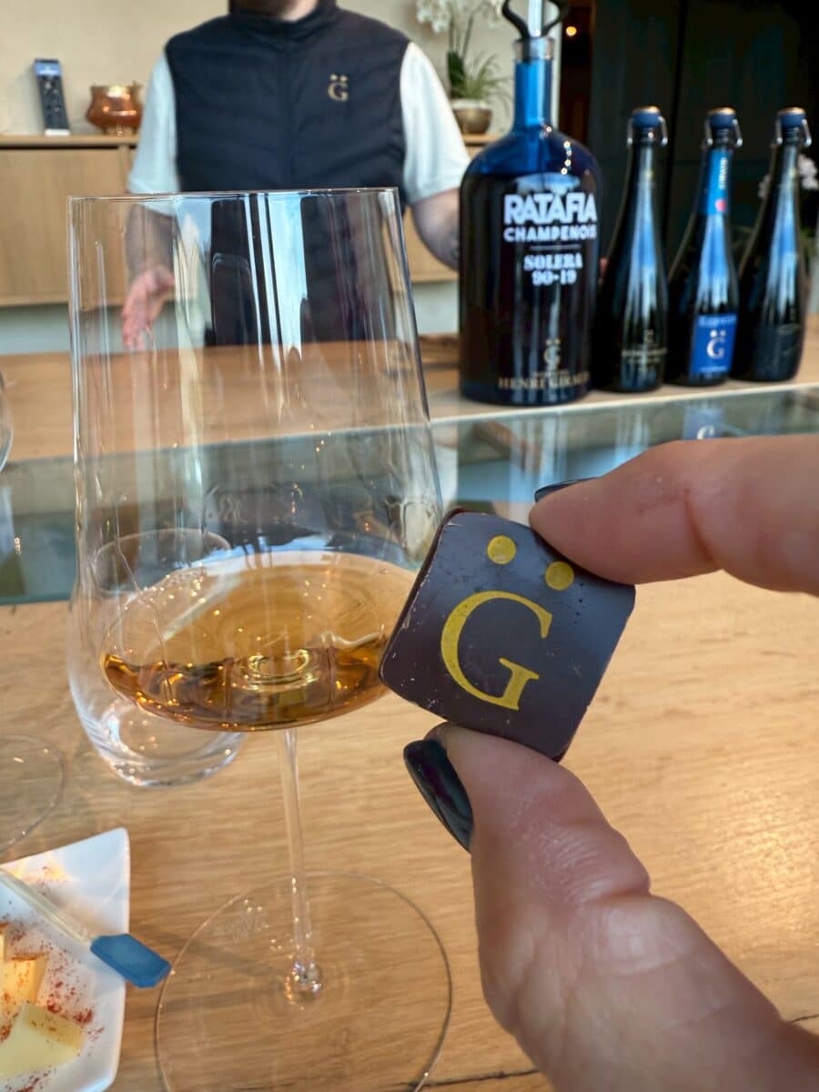 フランス3日目、アンリジロー訪問 6 line oa chat 251123 202419